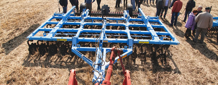 Four-row disc harrows DANA